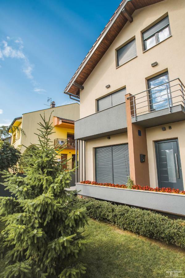 Apartman*** Apartment วาราชดีน ภายนอก รูปภาพ